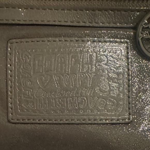 Coach Poppy Gold sparkling Bag‎ purse. EUC. Shiny with lots of room - Picture 3 of 7